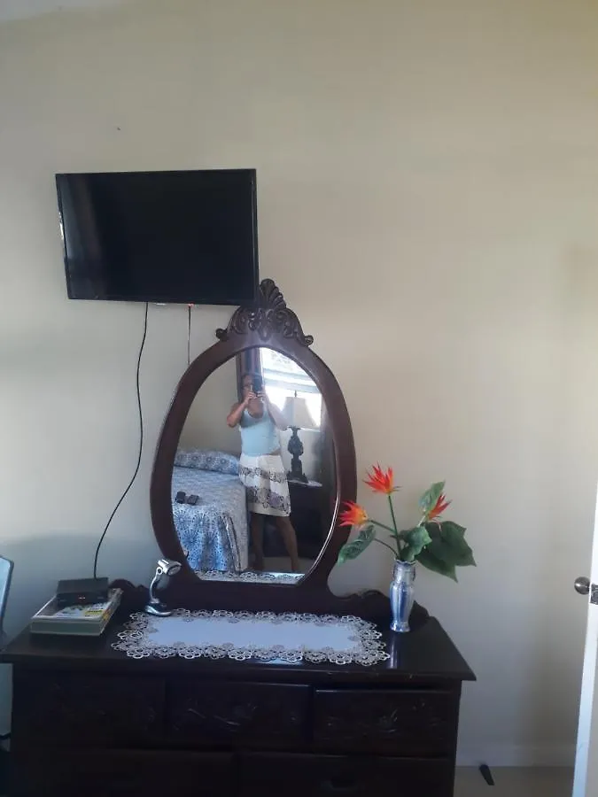Spanish Town Gated Secured Private Rooms